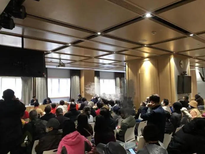 万向信托贵州城投项目84折、94折兑付惹争议：前期垫付收益应如何计入？