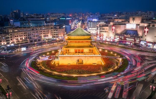 “曲文控”陷举报信风波，此前多笔非标债务逾期